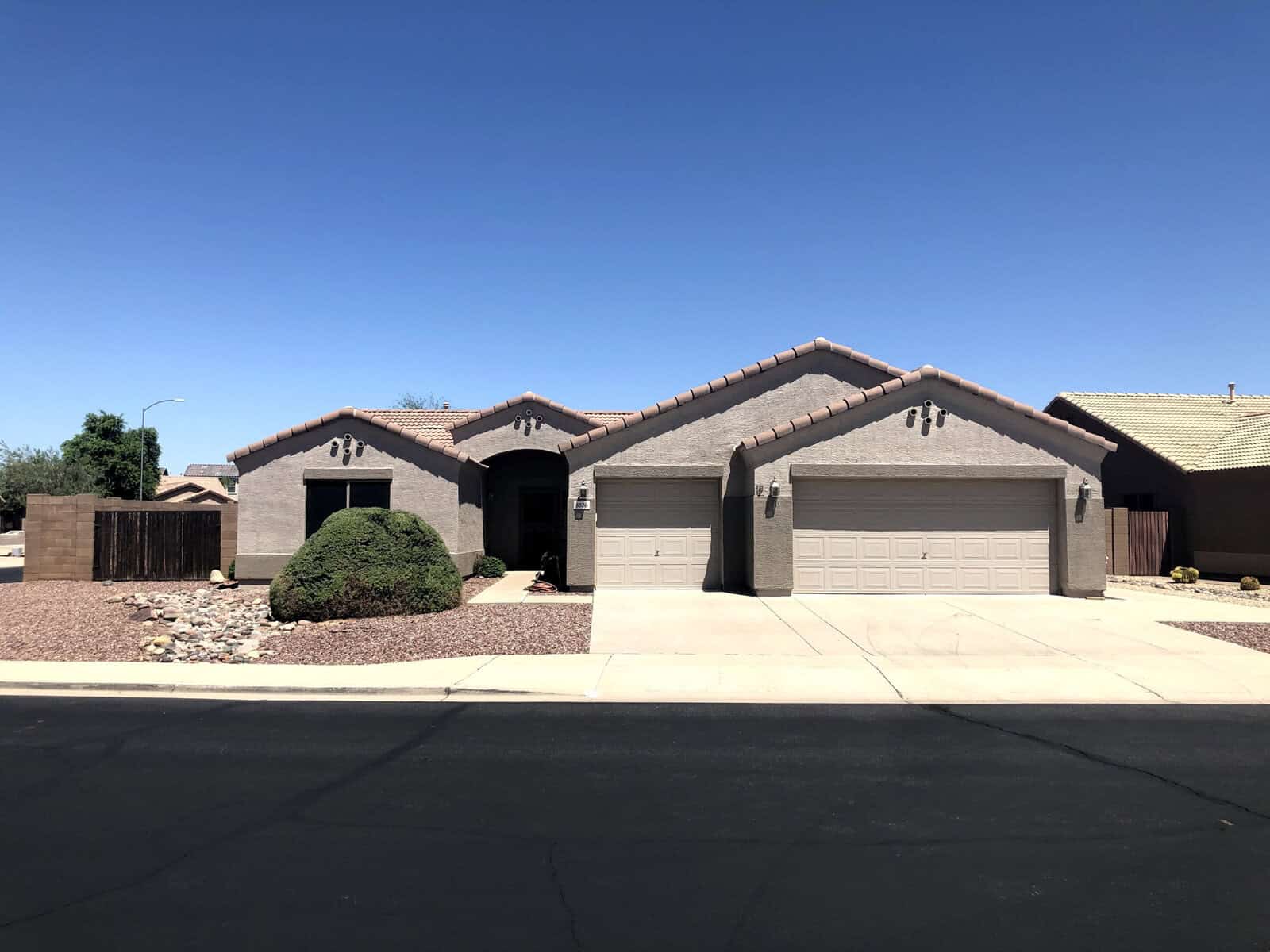 Front Main_8536 E Ocaso Ave